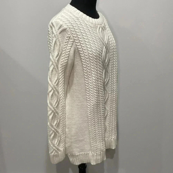 * NWOT* Hatley  | Cable Knit Sweater - Picture 2 of 6
